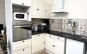 Le Quartz Blanc / Bourg-De-Peage